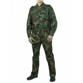 反静的な軍服のコンドルCPR V2の森林
