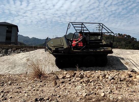電子燃料注入 陸上速度60km/h 830KGの軍用装甲車