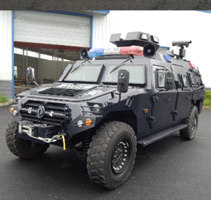 4×4装甲式暴動対策車両 巡査機 国境警備,通信司令部,攻撃 その他の任務